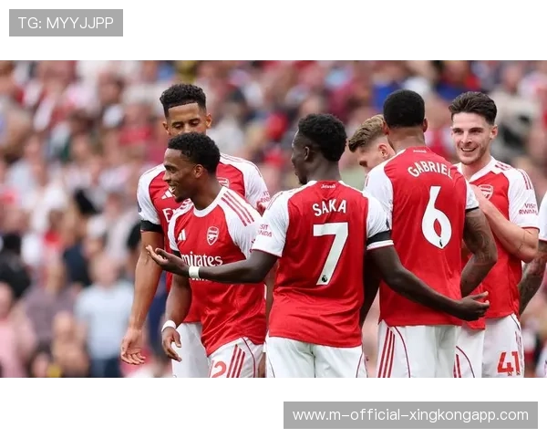 阿森纳青年营：新星练习传球节奏与冲刺追位