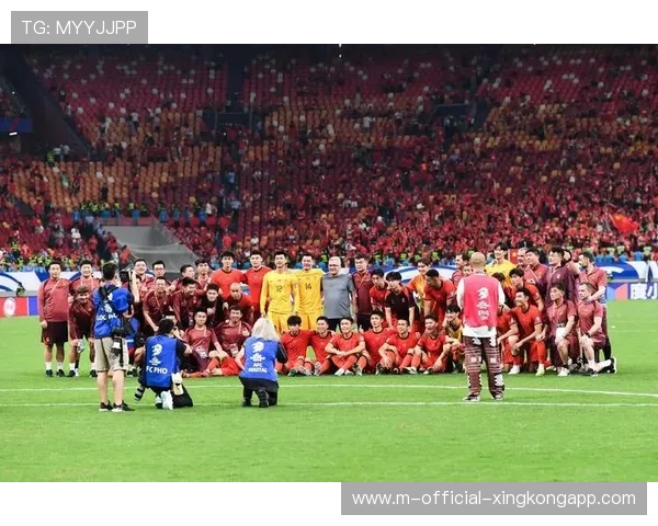 中国足球俱乐部提升足球商业运营能力，完善足球俱乐部运营与我国足球发展有什么关联和对策