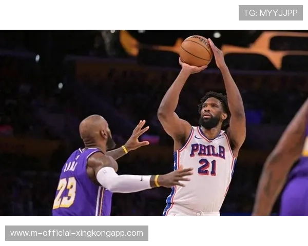 76人外线连续命中，比分紧咬不放